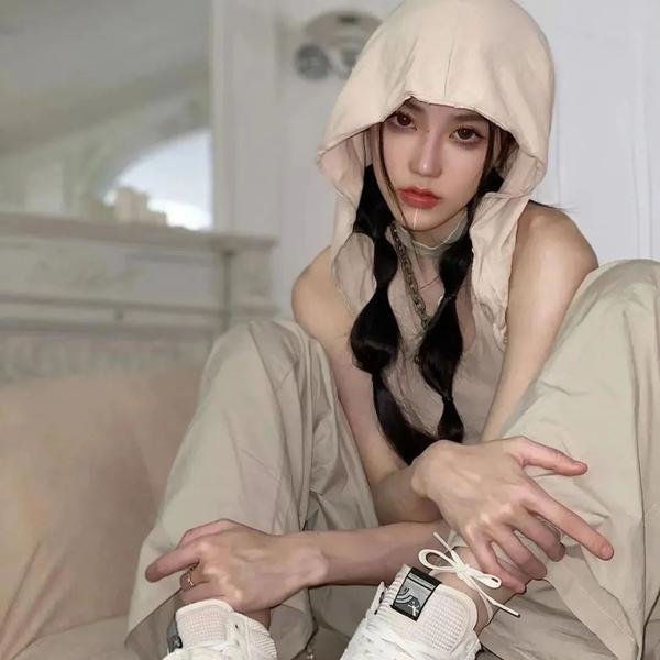 迎风而立的狮子